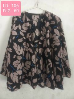 (Kategori: ) berada di . Dikirim oleh vintage.blouses (ID iklan 1385944125, Gambar 1). Deskripsi: .