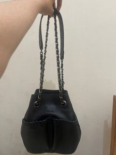 (Kategori: ) berada di . Dikirim oleh fiamedana (ID iklan 1385827190, Gambar 1). Deskripsi: .