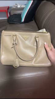 （分類：）位於 。 由 daptoper. 提交（商品編號 1385831960，圖片 1）。簡介： 。