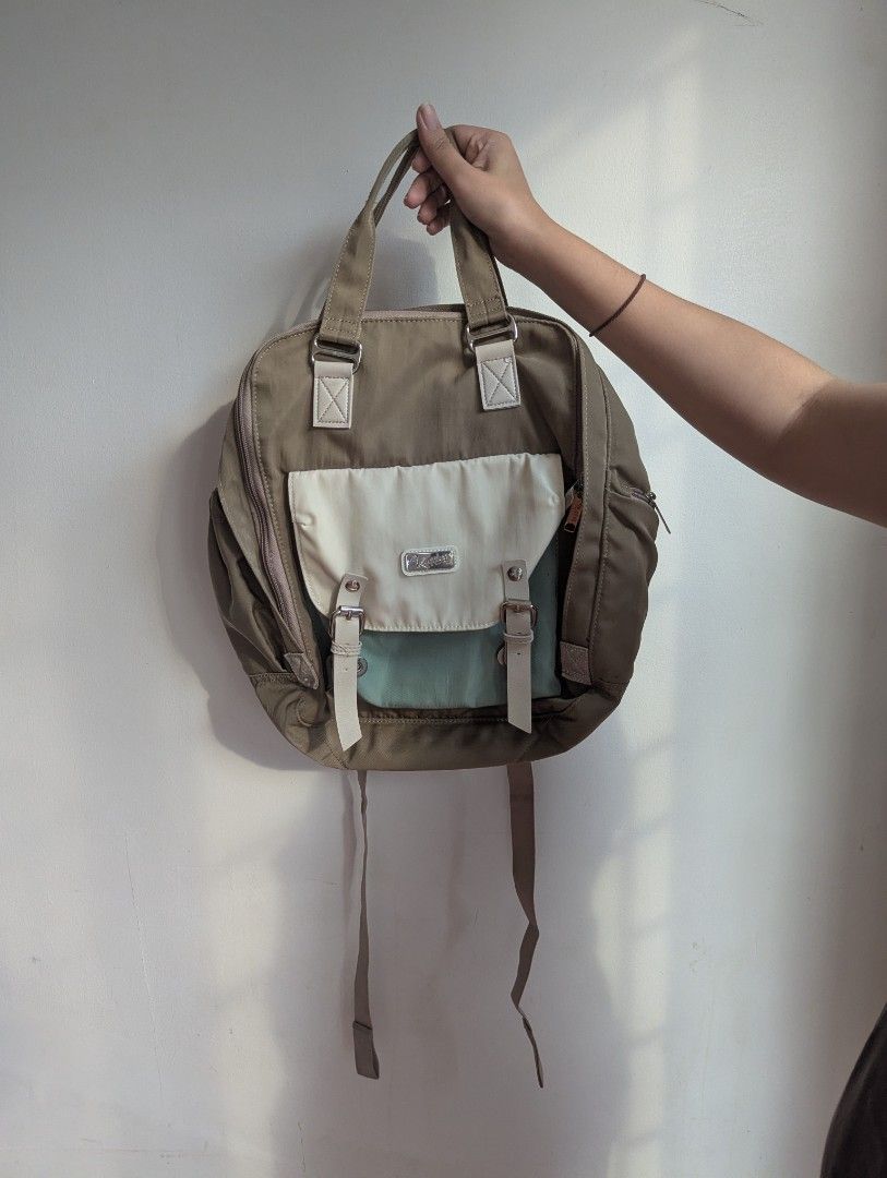 RUFFLES DANICA BACKPACK (Category: Backpacks) located in Manila. Submitted by alexiabubs (Listing ID 1385901473, Image 2). Description: PRE-LOVED ITEM FOR SALE💖 💯 Good condition, a few times lang siya nagamit and then nakatambak lang saamen:(( SIZE : 15" 3 COLORS: khaki/cream/green 📍 Location: Las Piñas City 💵MOP: GCASH.