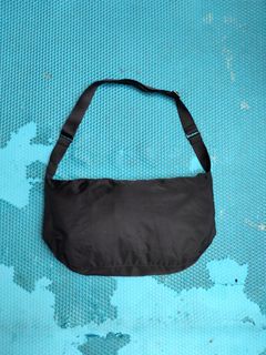 (Kategori: ) berada di . Dikirim oleh tweededinge (ID iklan 1385982964, Gambar 1). Deskripsi: .
