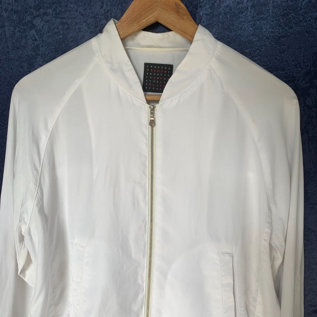 Sence of Place Zip Up Jacket (Category: Coats, Jackets and Outerwear) located in Bacoor. Submitted by thrifterrifix (Listing ID 1385959875, Image 3). Description: Sence of Place Zip Up Jacket Color: White Dimensions: ”25L x ”20.5W Issue/s: None Other Details: With side pockets.