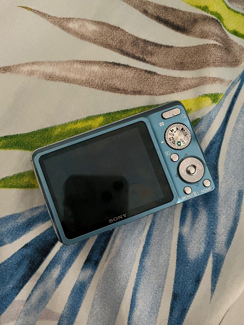 Sony Cybershot DSC W220 (Category: Cameras) located in Cagayan de Oro. Submitted by teriyakiiii_ (Listing ID 1385866468, Image 2). Description: wts lfb sony cybershot dsc w220 ⋆. 𐙚 ˚ ⭑.ᐟ ₱ 2,999 (can give away for ₱2,499 + sf if kunin agad) - mint condi / like new - flash and all buttons working - can take videos and sharp photos - will send sample photos through pm! - issue: lcd burn - inclusions ꩜ .ᐟ • unit • original sony battery • sd card & 