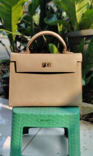 (Kategori: ) berada di . Dikirim oleh dhijual_preloved (ID iklan 1385918167, Gambar 1). Deskripsi: .