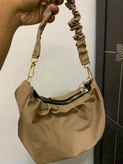 (Kategori: ) berada di . Dikirim oleh prelovemila1 (ID iklan 1385972690, Gambar 1). Deskripsi: .