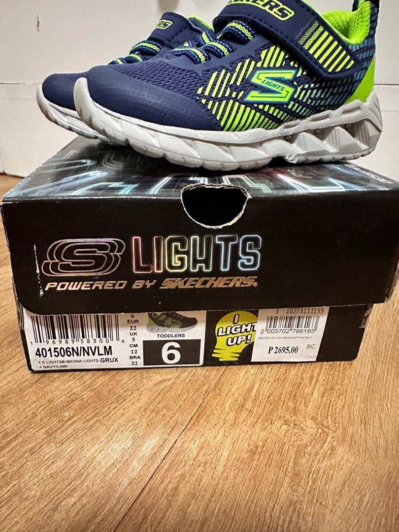 Toddler Skechers - Size 6 (Category: Babies & Kids Fashion) located in Pasig City. Submitted by hello.spring (Listing ID 1385865563, Image 3). Description: Toddler Skechers - Size 6 With lights 💯Guaranteed Authentic! Selling for only Php1,500! Original Price: Php2,695 Bought in SM Megamall Used a few times only. .