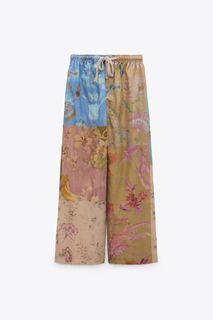 (Kategori: ) berada di . Dikirim oleh myown_wardrobe (ID iklan 1385947976, Gambar 1). Deskripsi: .