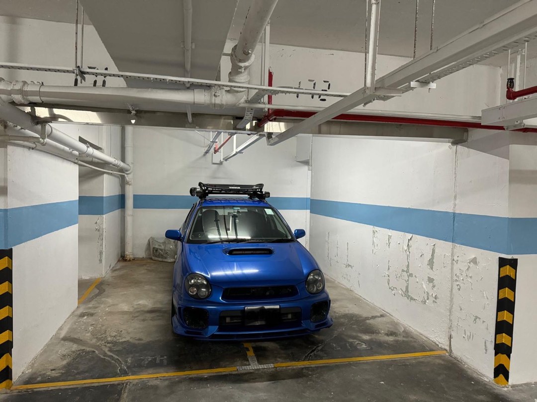 Twin parking spaces can accommodate one 7-seater car or two smaller cars64077679108227111