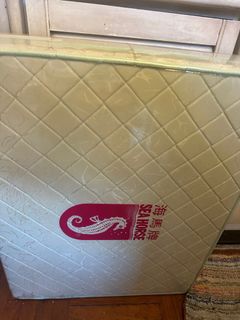 （分類：）位於 。 由 number_twentyone 提交（商品編號 1386038092，圖片 1）。簡介： 。