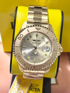 (Category: ) located in . Submitted by hyruwatchesandaccessories (Listing ID 1386089918, Image 1). Description: .