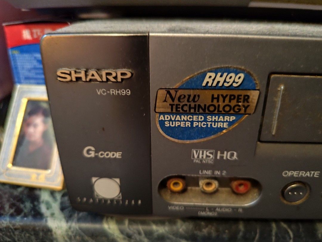 中古二手聲寶錄影機 sharp R99 試過著機 （分類：其他音響配件及設備）位於 Hong Kong。 由 bmwm399 提交（商品編號 1386023821，圖片 2）。簡介： 中古二手聲寶錄影機 sharp R99。
