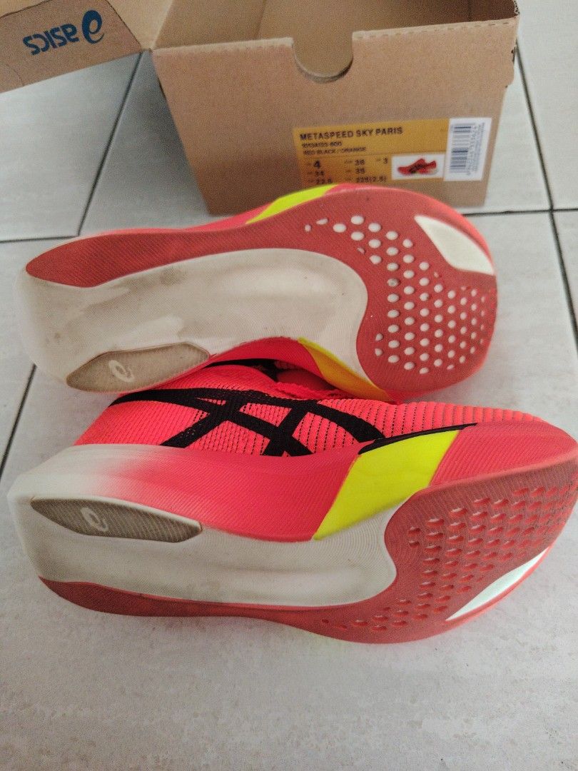 ASICS METASPEED SKY PARIS (Category: Sneakers) located in Singapore. Submitted by cwjc5566 (Listing ID 1386021660, Image 2). Description: US4/EUR36/UK3.