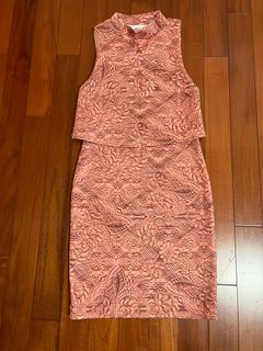 ASOS 粉紅色高領印花連衣裙 潛水布材質 英國 6 號 XS64237768133507110