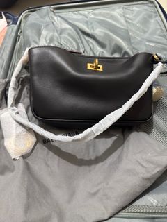 （分類：）位於 。 由 695166706 提交（商品編號 1386157607，圖片 1）。簡介： 。