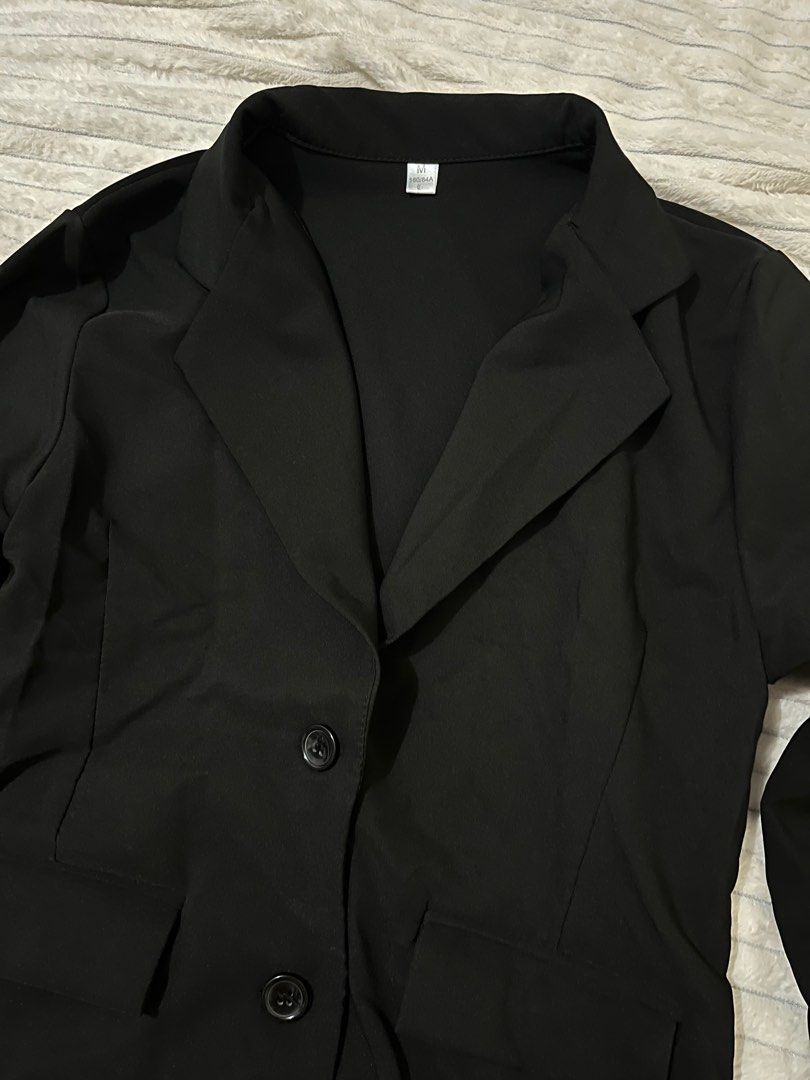 black corporate coat (Category: Coats, Jackets and Outerwear) located in Cavite. Submitted by vantebles (Listing ID 1386158723, Image 2). Description: L: 24in W: 15in sleeves l: 20.5in sleeves w: 6in .