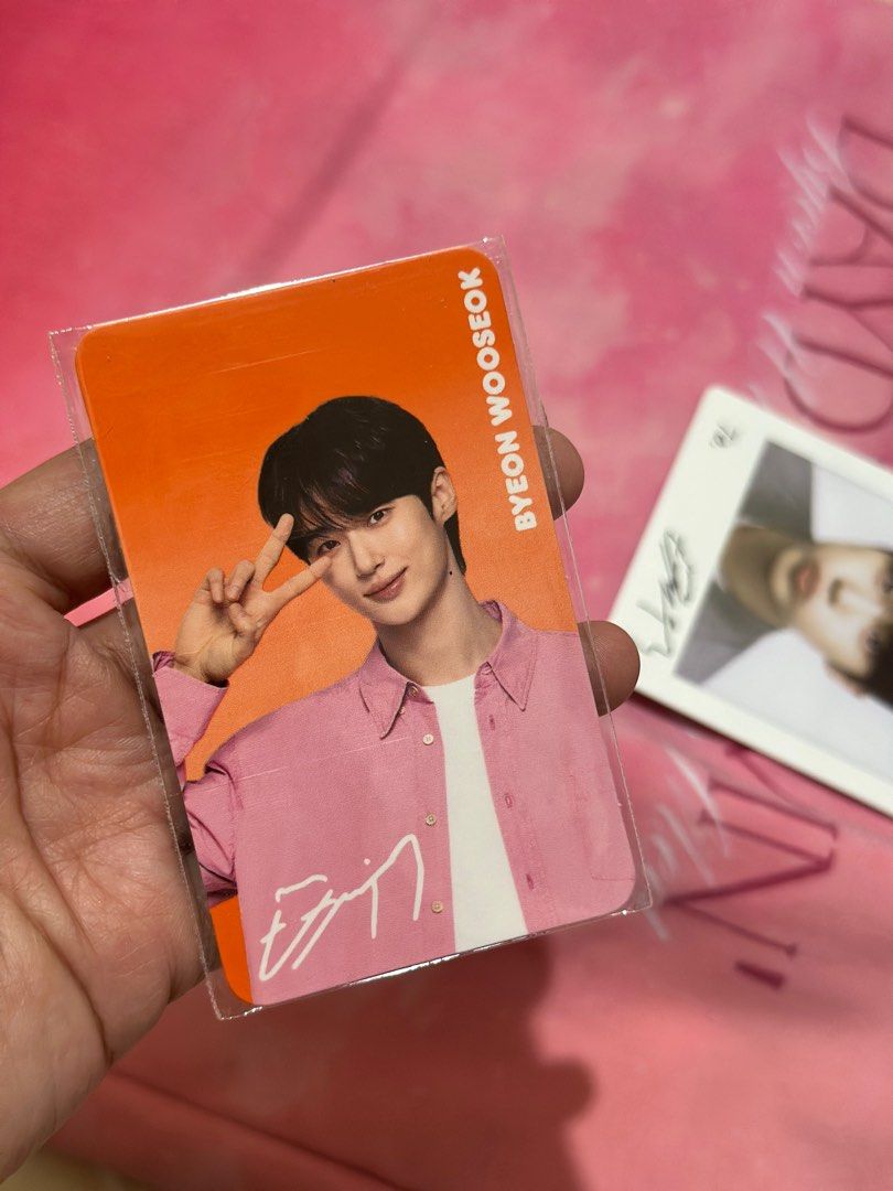 Byeon Woo Seok DUNKIN Photocard V1 (Category: K-Wave Merchandise) located in Caloocan City. Submitted by ishmmm (Listing ID 1386150916, Image 1). Description: Lalamove only Willing to swap, meet up only Location: Plaridel Bulacan/North Caloocan.