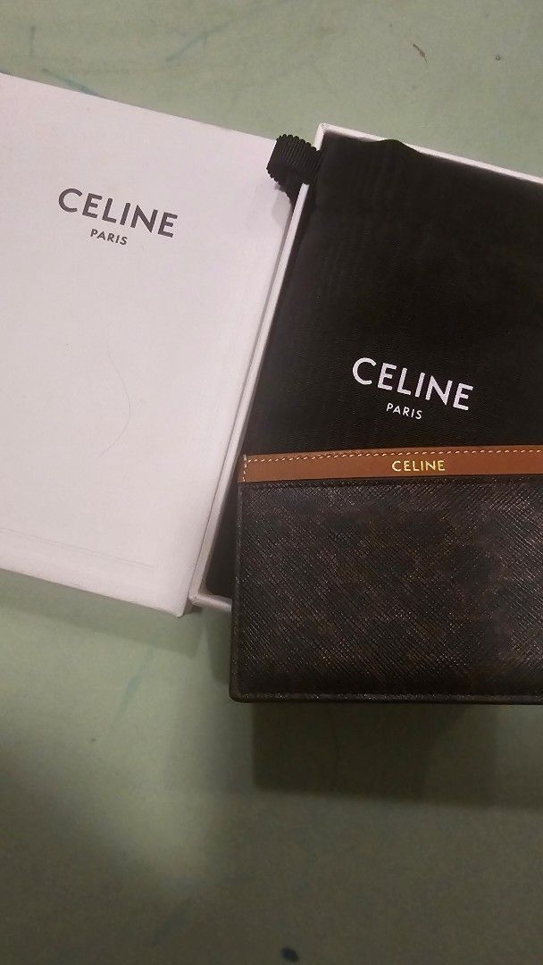 Celine cardholder (Category: Luxury Bags & Wallets) located in Mandaluyong City. Submitted by micaaas (Listing ID 1386143069, Image 1). Description: .