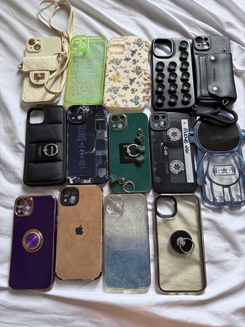 Cheap! Iphone 14plus & 13 casing (Category: iPhone 14 Series) located in Makati City. Submitted by xxshobexx (Listing ID 1386078047, Image 3). Description: Iphone 14 plus casing Iphone 13 casing RFS declutter.