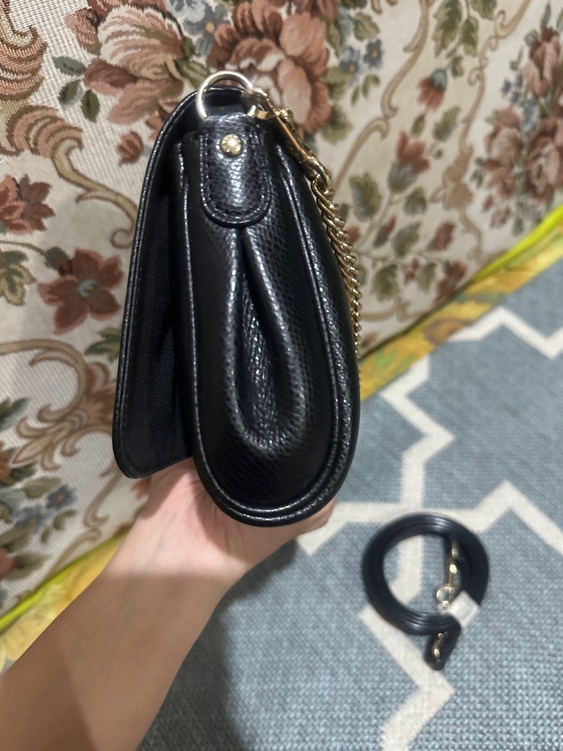 COACH Ruby (Category: Luxury Bags & Wallets) located in Laoag. Submitted by kakaibags (Listing ID 1386162208, Image 3). Description: Guaranteed authentic Japan preloved Good condition.