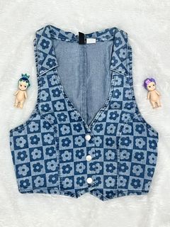 (Kategori: ) berada di . Dikirim oleh bungeos.closet (ID iklan 1386160302, Gambar 1). Deskripsi: .