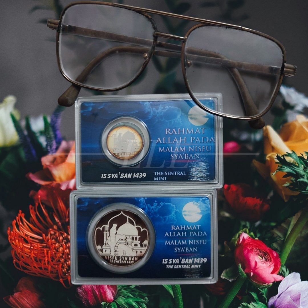 Dirham Set (Category: Vintage Collectibles) located in Kuala Lumpur. Submitted by lllfz (Listing ID 1386124692, Image 2). Description: 1 dan 2 dirham condition toning.