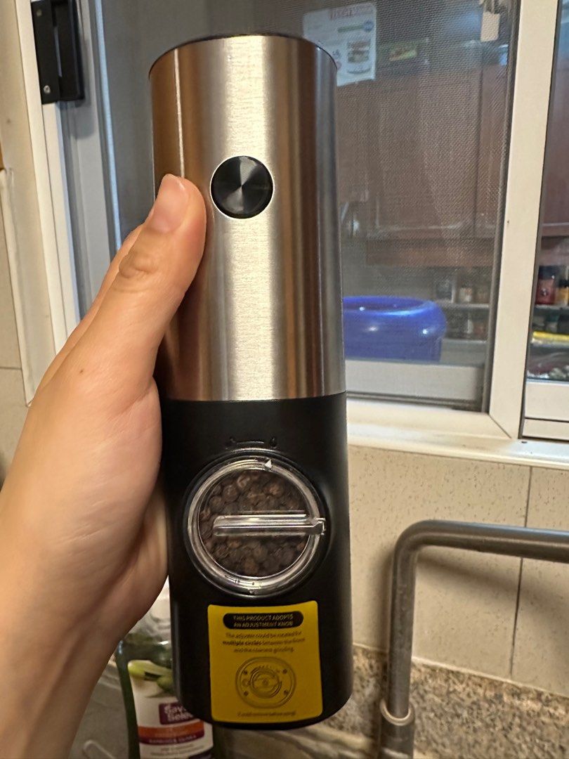 Electric pepper grinder NEW (Category: Cookware & Accessories) located in Cebu City. Submitted by maebelline (Listing ID 1386058203, Image 2). Description: .