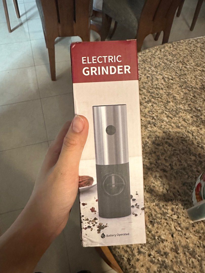 Electric pepper grinder NEW (Category: Cookware & Accessories) located in Cebu City. Submitted by maebelline (Listing ID 1386058203, Image 1). Description: .