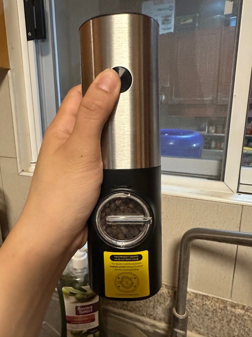Electric pepper grinder NEW (Category: Cookware & Accessories) located in Cebu City. Submitted by maebelline (Listing ID 1386058203, Image 3). Description: .