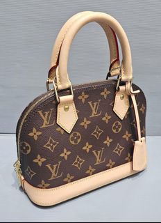 (Kategori: ) berada di . Dikirim oleh kiano_shoes (ID iklan 1386122174, Gambar 1). Deskripsi: .