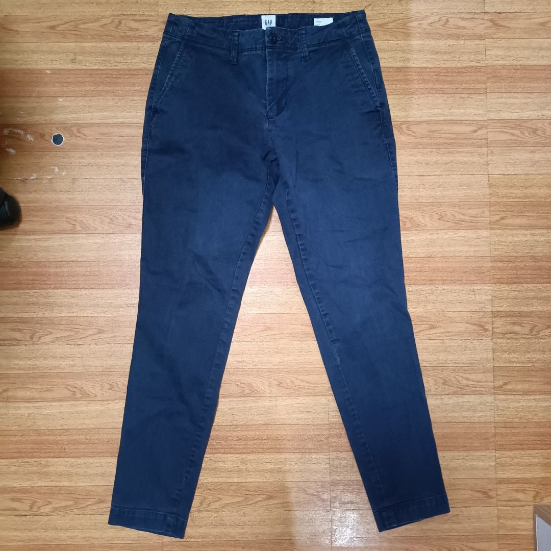 GAP Chinos (Category: Chinos) located in Manila. Submitted by kobi_declutter (Listing ID 1386115710, Image 1). Description: Colors Available: Blue, Black Fit: Slim Measurements Waist: 39 cm Thigh: 23 cm Leg Opening: 13 cm Outseam Length: 94 cm Inseam: 73 cm RFS: Decluttering Wardrobe.