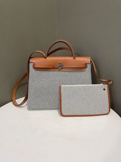 (Category: ) located in . Submitted by lovelotsluxury (Listing ID 1386017110, Image 1). Description: .