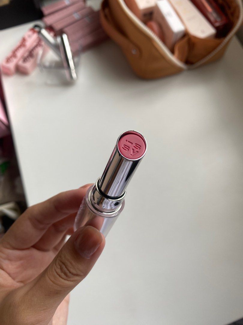 (DECLUTTER SALE) Issy solar balm (prim) (Category: Makeup) located in Mandaluyong City. Submitted by StacesCloset (Listing ID 1386038902, Image 1). Description: .