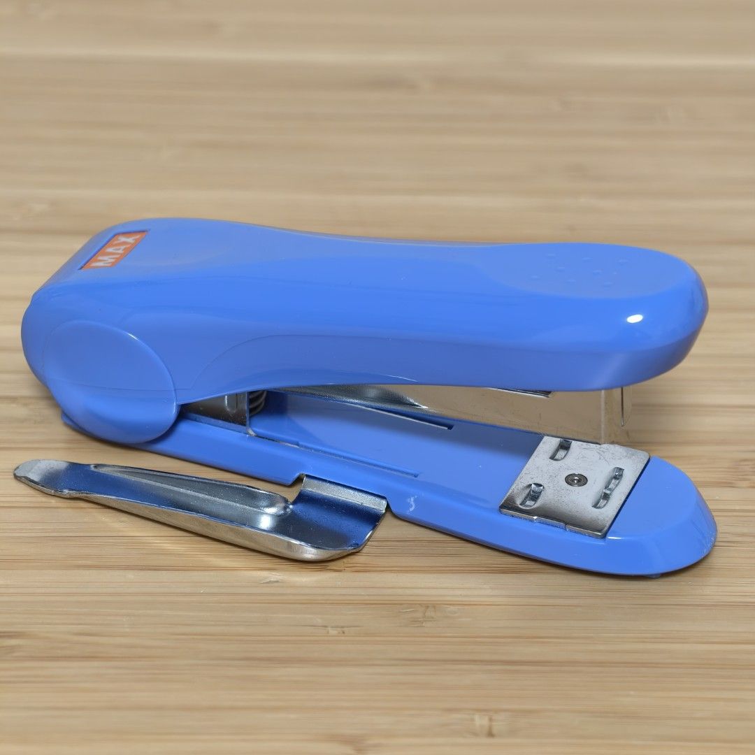 Japan Max Stapler Blue HD-88/88R & Staples No. 2115 1/4, Hobbies & Toys ...