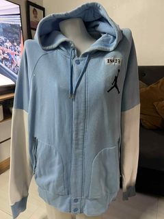 (Category: ) located in . Submitted by ae.apparel (Listing ID 1386135690, Image 1). Description: .
