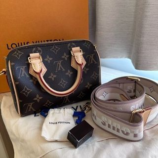 (Kategori: ) berada di . Dikirim oleh luxuryclosetsaliciaa (ID iklan 1386025912, Gambar 1). Deskripsi: .