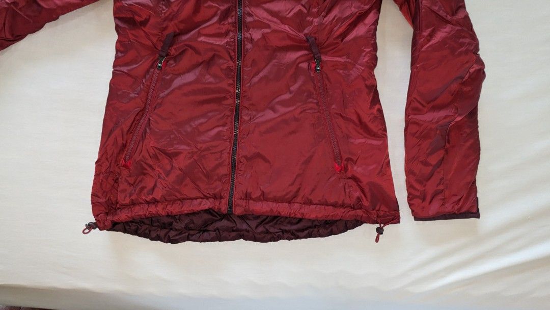 Lululemon Jacket 6 Reversible Layer Up Jacket Coat Hooded Bordeaux Prep Red EUC Puffer Jacket Maroon Red (Category: Coats, Jackets and Outerwear) located in San Juan City. Submitted by ptdy11 (Listing ID 1386038281, Image 3). Description: great condition. bright and still fresh medium to large. can't find the dot size but It fits me, a 6. but might be an 8?.