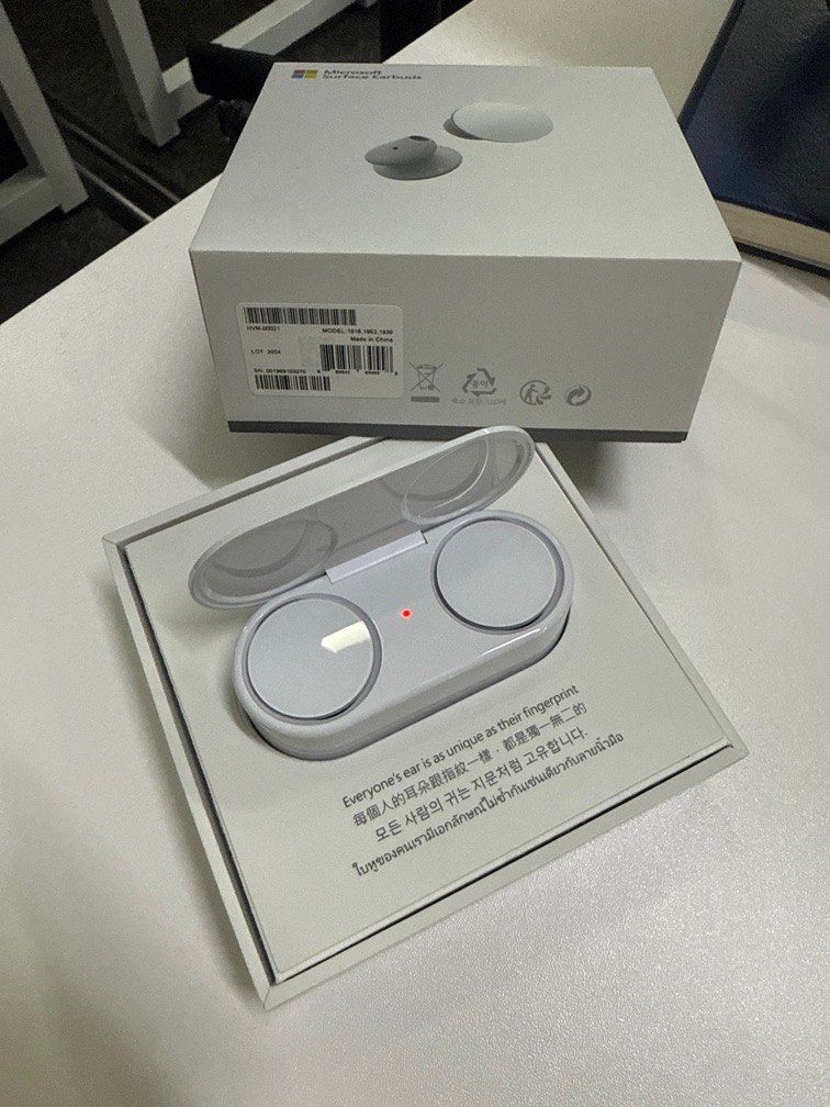 Microsoft Surface Earbuds (Category: Wearables & Smart Watches) located in Singapore. Submitted by vierivincent07 (Listing ID 1386099720, Image 2). Description: Microsoft Surface Earbuds Condition 10/10 Brand New In Box Wrapping Open, Unsealed.