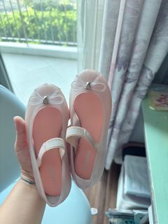 (Category: ) located in . Submitted by joya2018 (Listing ID 1386206779, Image 1). Description: .