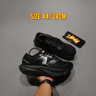 (Kategori: ) berada di . Dikirim oleh lapaksepatuku (ID iklan 1386016086, Gambar 1). Deskripsi: .