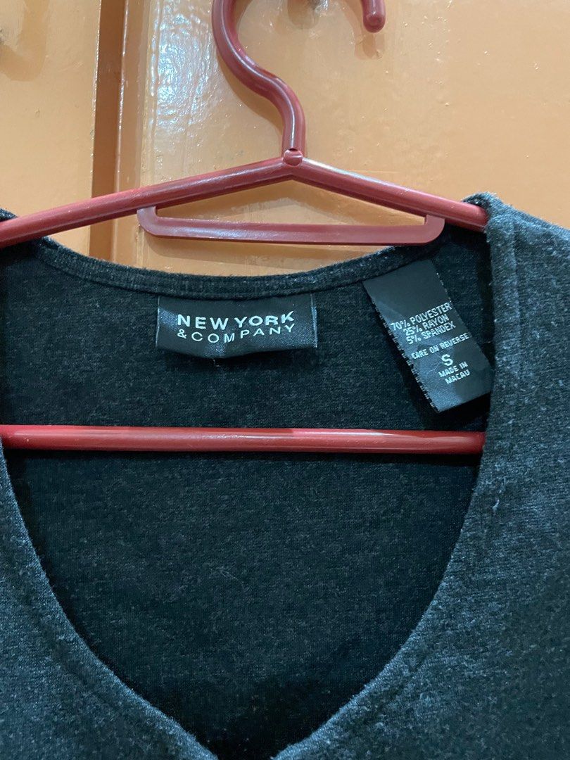 New york company Vest (Category: Others Tops) located in Manila. Submitted by beeeyah (Listing ID 1386202306, Image 3). Description: new york company vest size (s).