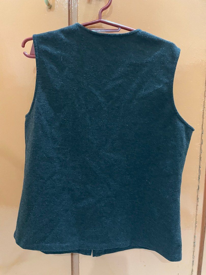 New york company Vest (Category: Others Tops) located in Manila. Submitted by beeeyah (Listing ID 1386202306, Image 2). Description: new york company vest size (s).