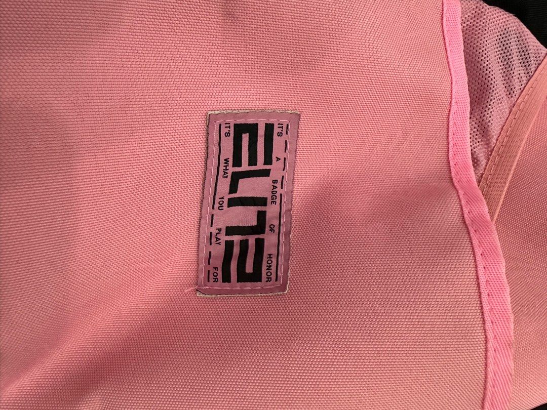 NIKE ELITE V2 PINK (Category: Backpacks) located in Manila. Submitted by dragonwarrior_washang_washing (Listing ID 1386116671, Image 3). Description: ISSUE: PM FOR DETAILS LALAMOVE ONLY STA MESA MANILA📍.