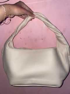 (Kategori: ) berada di . Dikirim oleh lemarizainabb (ID iklan 1386093071, Gambar 1). Deskripsi: .