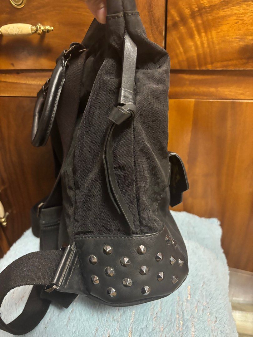 Oryany medium nylon backpack (Category: Luxury Bags & Wallets) located in Imus. Submitted by bagsofblessings24 (Listing ID 1386142631, Image 3). Description: Preloved Original Oryany backpack Black nylon medium size Lightweight Oryany is a premium Korean brand Minimal signs of use on the body and handle (light scratch in front and fadings at the bottom of the top handle- pls zoom in photos) No rubs Pm for offer and details Preloved is not brand n