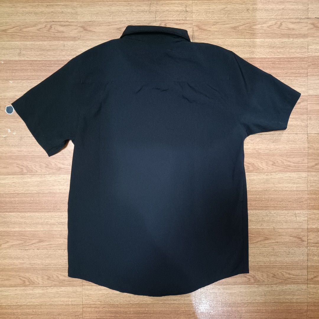 PENSHOPPE Black Regular Fit Polo (Category: Tshirts & Polo Shirts ) located in Manila. Submitted by kobi_declutter (Listing ID 1386118760, Image 2). Description: Size: Small Color: Black Fit: Regular RFS: Decluttering Wardrobe.