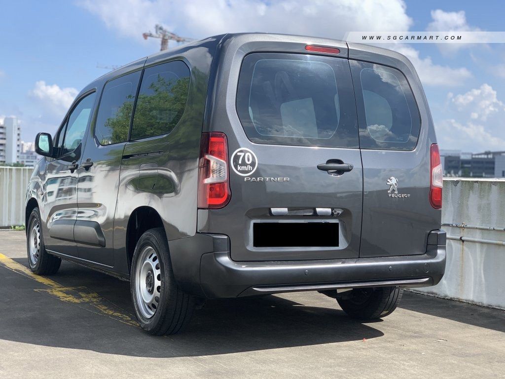 Peugeot Partner 1.5A BLUEHDI EAT8 LWB Auto (Category: Used Commercial Vehicles for Sale) located in Singapore. Submitted by baeszsksed (Listing ID 1386067505, Image 3). Description: Come With Nice 2 Digi Number Plate. Front Back Record Camera. Digital rear mirror. Well Maintain. Servicing Done. Timing belt changed, Adblue system fixed with warranty to my workshop. New Korean tyres just changed. Cargo wrapped in pvc, original in pristine condition