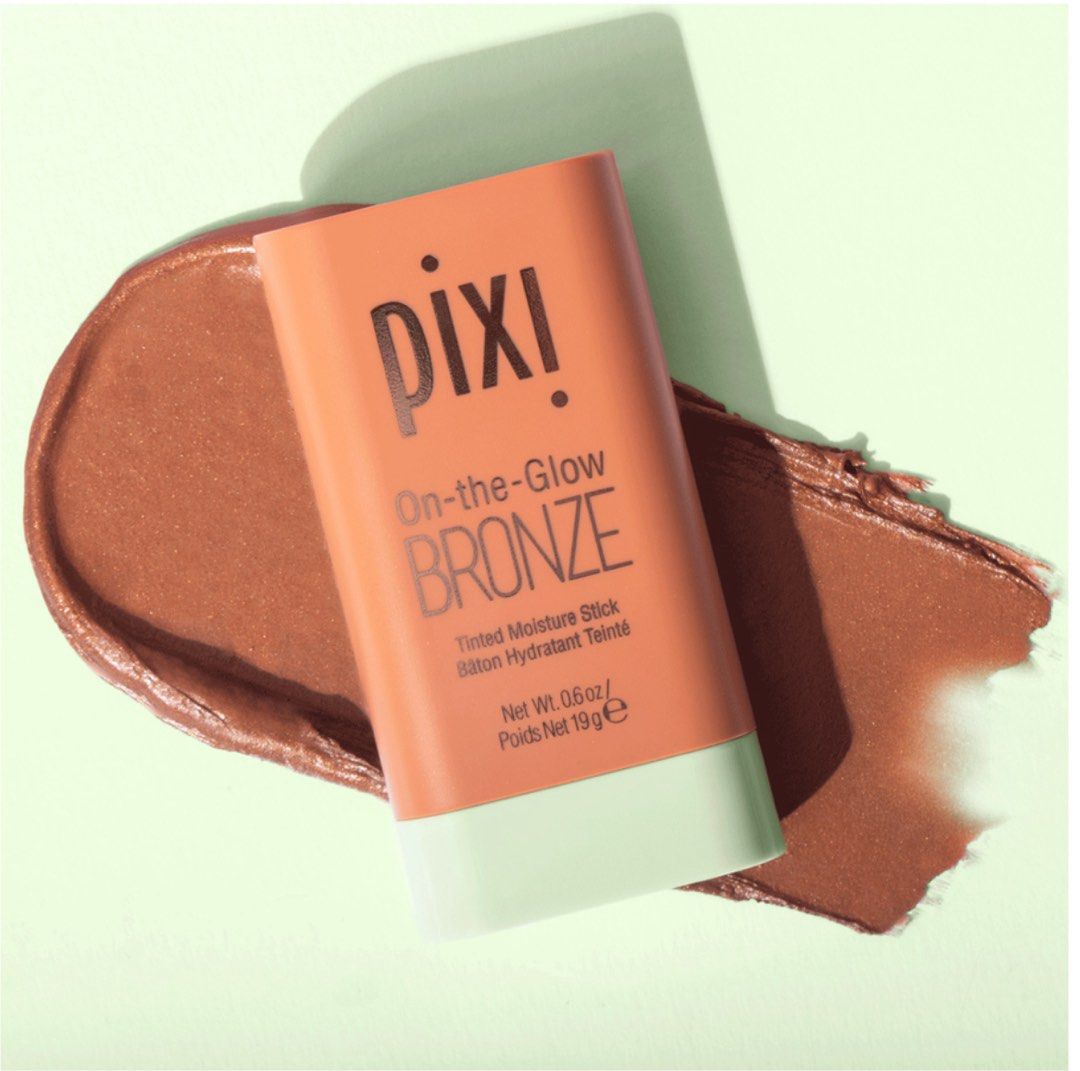 Pixie bronzer (Category: Makeup) located in Klang. Submitted by nithyabai (Listing ID 1386020715, Image 2). Description: I only swatch once and it’s still super new .. .