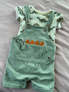 (Category: ) located in . Submitted by busyraboutique (Listing ID 1386080708, Image 1). Description: .