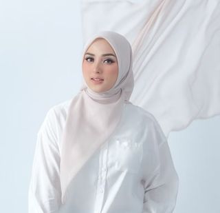 (Kategori: ) berada di . Dikirim oleh preloved.ohbilul (ID iklan 1386023137, Gambar 1). Deskripsi: .