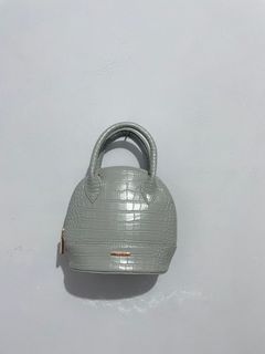(Kategori: ) berada di . Dikirim oleh febrianirhmn (ID iklan 1386091824, Gambar 1). Deskripsi: .